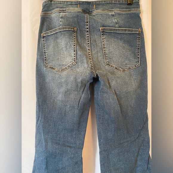 Free People Bell Bottom Flare Jeans - Picture 6 of 7